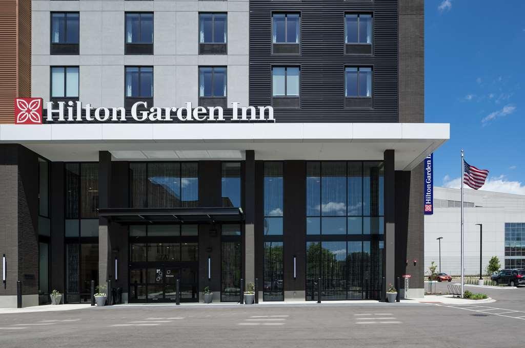 Hilton Garden Inn Madison Downtown, Wi Exterior photo